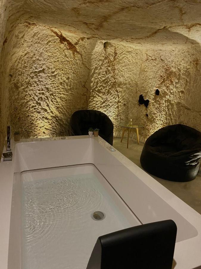 Вилла La Grotta Del Relax Остуни Экстерьер фото